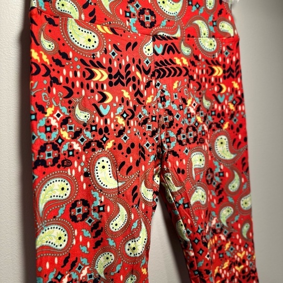 LulaRoe Perfect T Swing Top Small (8,10,12,14) & OS Leggings 2-10 Red Bundle Set - Picture 12 of 15